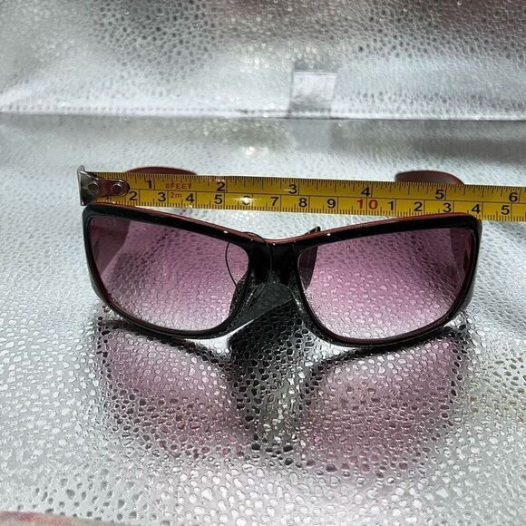 Modo Oversized Sunglasses Women’s Engraved Callout Arms Black Red Italian Design - Picture 2 of 6